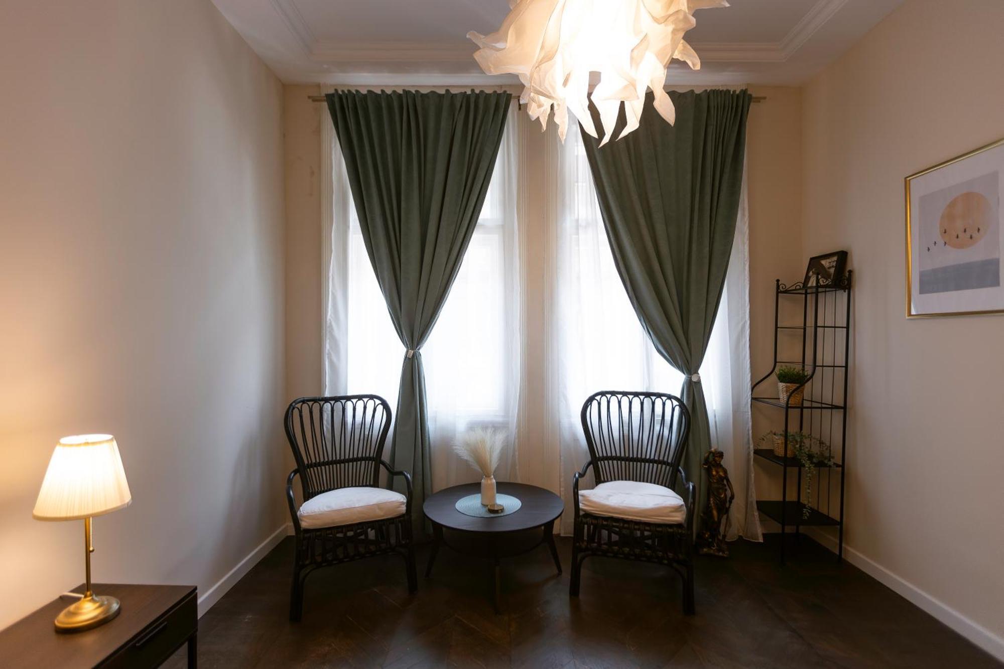 Central Charm - 2Br Apartment ทิมิชัวรา ภายนอก รูปภาพ