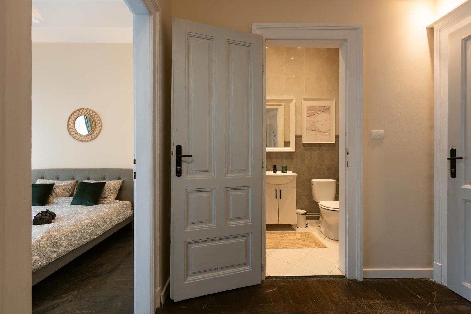Central Charm - 2Br Apartment ทิมิชัวรา ภายนอก รูปภาพ