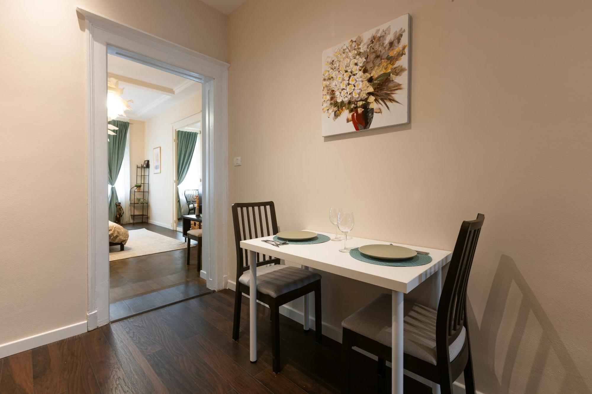 Central Charm - 2Br Apartment ทิมิชัวรา ภายนอก รูปภาพ